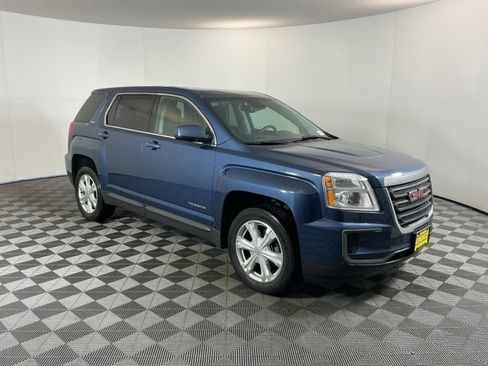Used 2017 GMC Terrain SLE image 3