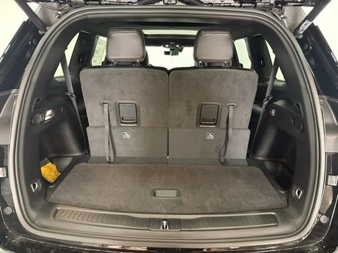 New 2025 Jeep Grand Cherokee L Limited image 9