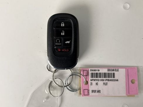 Used 2023 Honda Pilot Sport image 20