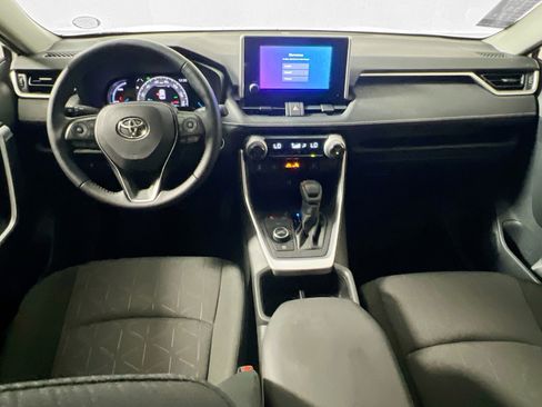 Used 2025 Toyota RAV4 XLE w/ Convenience Package AWD/4WD image 29