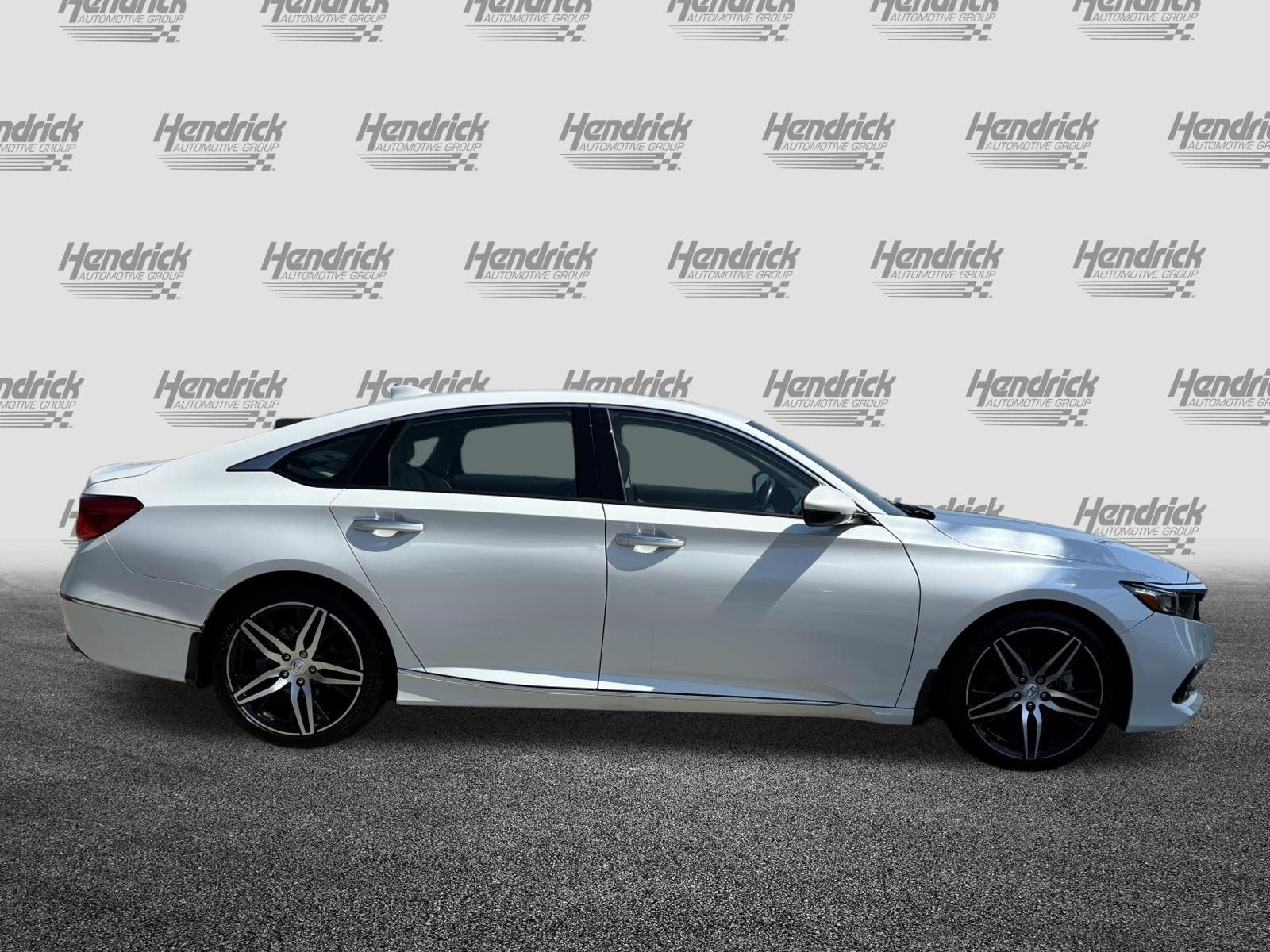 Used 2021 Honda Accord Touring image 11