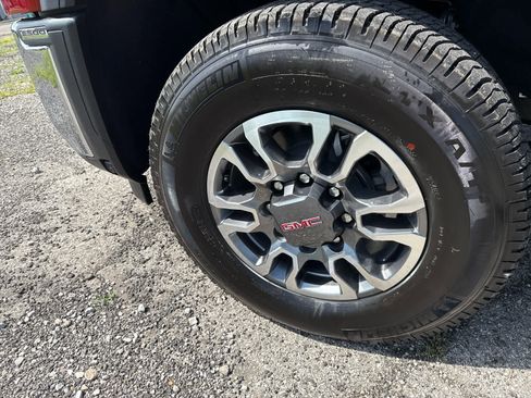 New 2025 GMC Sierra 2500 SLT image 11