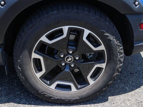 Used 2022 Ford Bronco Sport Outer Banks w/ Tech Package AWD/4WD image 12
