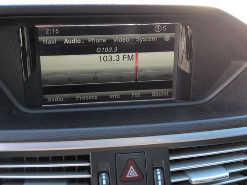 Used 2013 Mercedes-Benz E 350 Sedan image 23