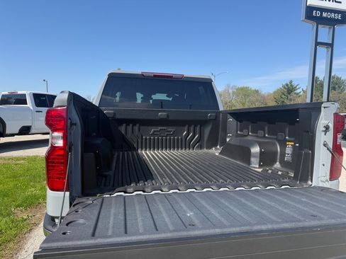 Certified 2024 Chevrolet Silverado 1500 LT AWD/4WD image 16