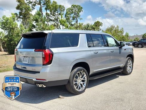 New 2026 GMC Yukon XL Denali AWD/4WD image 4