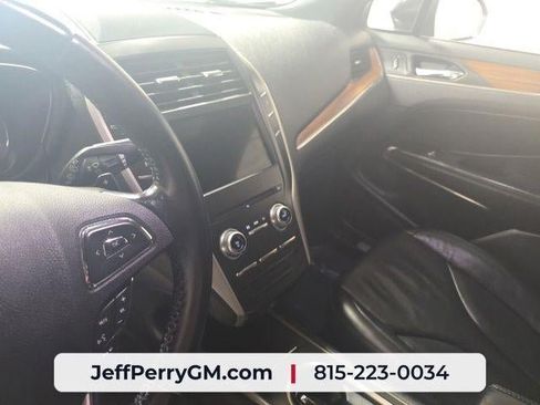 Used 2017 Lincoln MKC Reserve w/ Lincoln MKC Climate Package AWD/4WD image 28