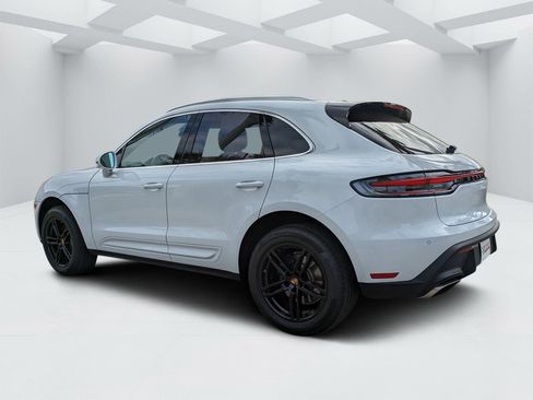 Used 2023 Porsche Macan image 5