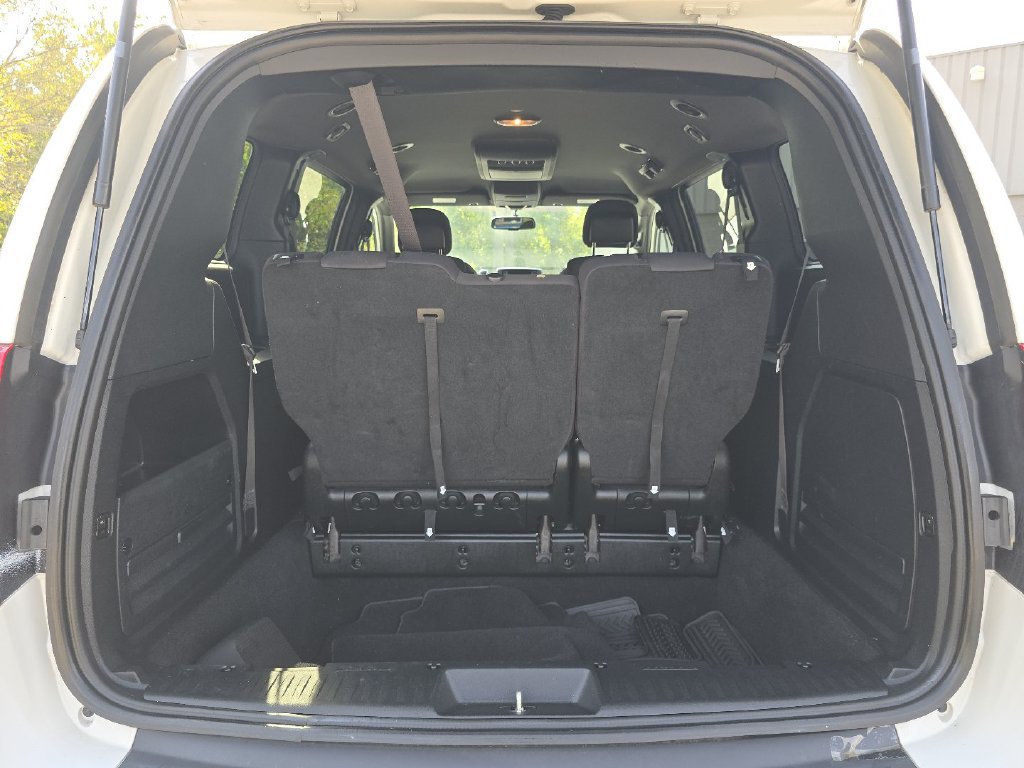 Used 2017 Dodge Grand Caravan SE FWD image 15
