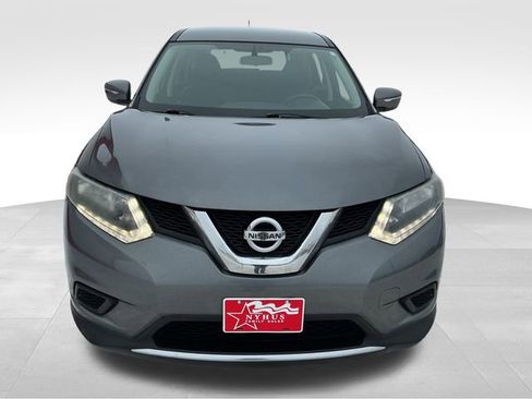 Used 2014 Nissan Rogue S image 2