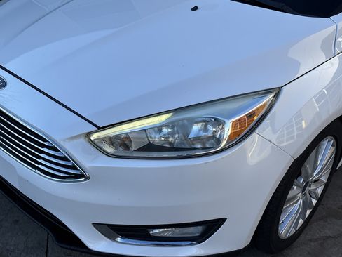 Used 2016 Ford Focus Titanium w/ Titanium Technology Package image 6