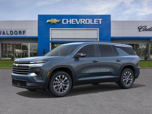 New 2026 Chevrolet Traverse LT w/ Sun and Wheel Package image 2