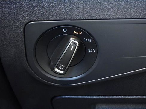 Used 2022 Volkswagen Tiguan SE R-Line image 86