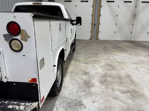 Used 2013 Ford F250 XL image 10