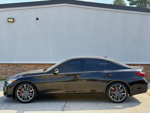 Used 2018 INFINITI Q50 Red Sport 400 w/ Sensory Package (Sport) RWD image 3
