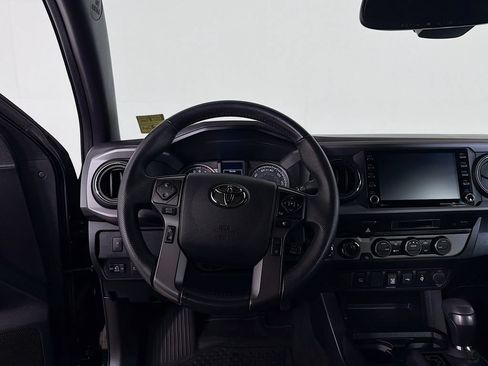 Certified 2023 Toyota Tacoma TRD Sport AWD/4WD image 19