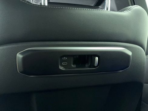 Used 2024 BMW X5 sDrive40i w/ Premium Package image 26