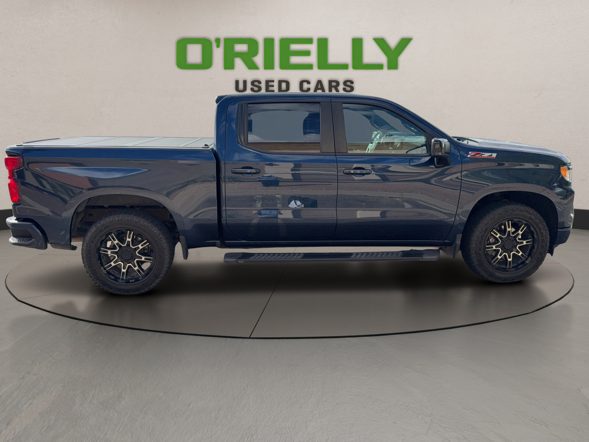 Used 2023 Chevrolet Silverado 1500 RST w/ Z71 Off-Road Package AWD/4WD image 6