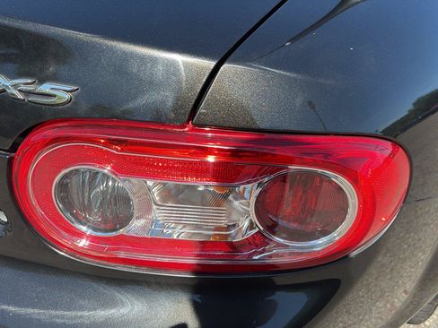 Used 2013 MAZDA MX-5 Miata Grand Touring w/ Premium Pkg RWD image 40