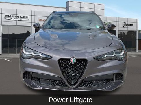 Used 2024 Alfa Romeo Stelvio Quadrifoglio image 10