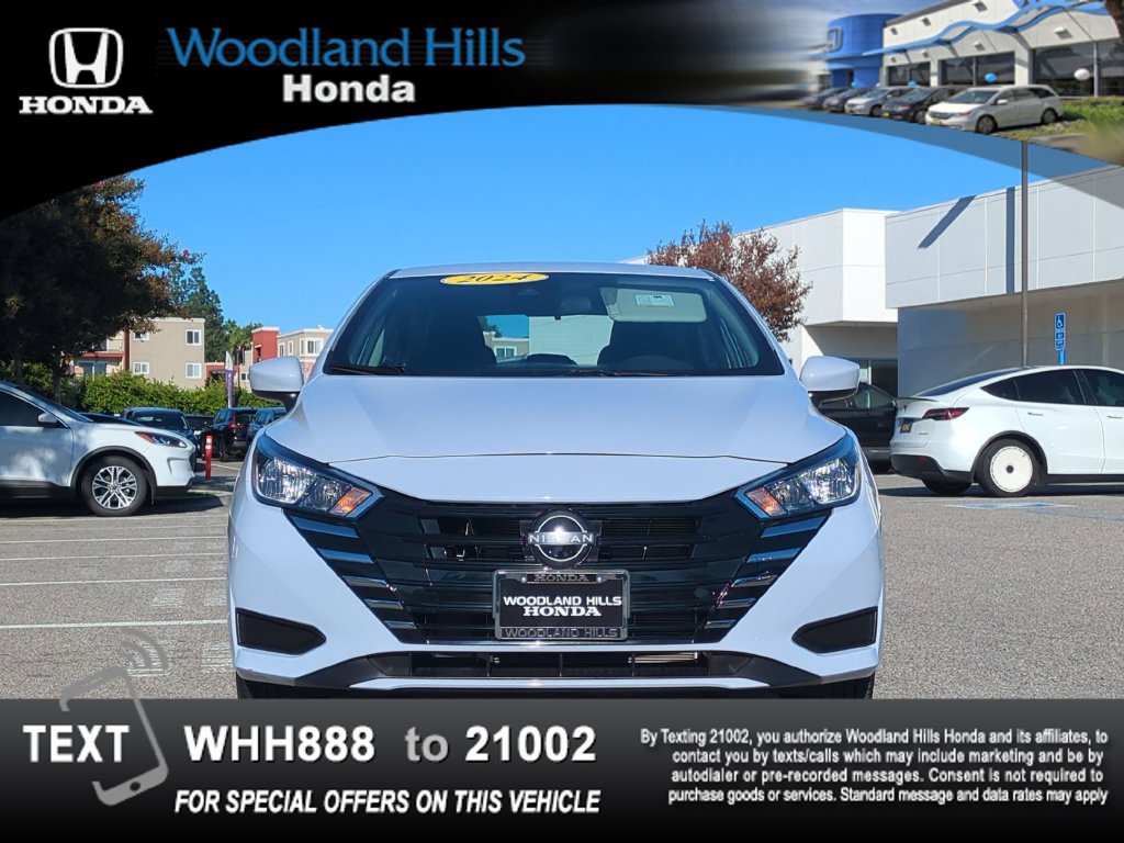 Used 2024 Nissan Versa SV w/ Trunk Package FWD image 2