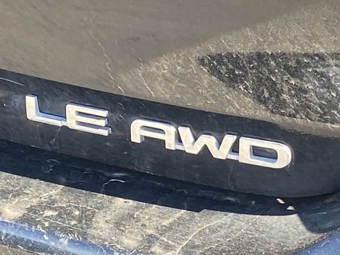 Certified 2024 Toyota Highlander LE image 5