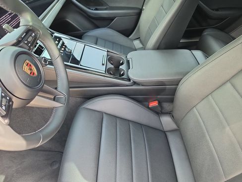 Used 2024 Porsche Panamera w/ Premium Package RWD image 20