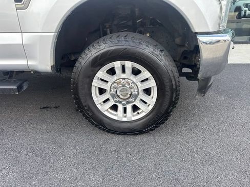 Used 2018 Ford F250 XLT w/ Snow Plow Prep Package AWD/4WD image 11