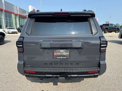 Certified 2025 Toyota 4Runner TRD Sport AWD/4WD image 11