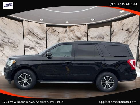 Used 2019 Ford Expedition XLT w/ Equipment Group 202A AWD/4WD image 2