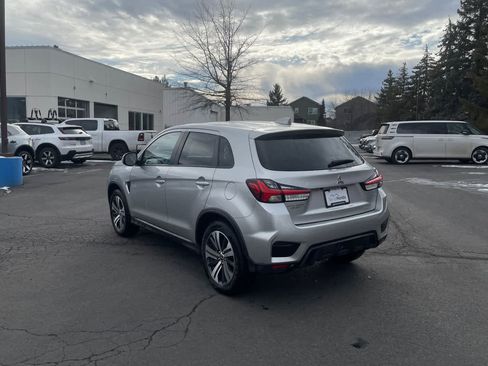 Used 2024 Mitsubishi Outlander Sport SE image 6