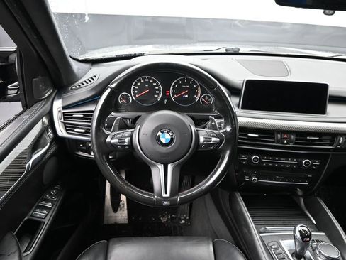 Used 2018 BMW X5 M image 23