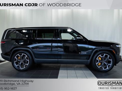 Used 2023 Rivian R1S Adventure AWD/4WD image 3