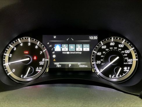 Used 2022 Toyota Highlander XLE image 23