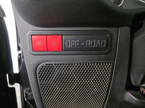 Used 2017 Jeep Wrangler Rubicon image 26