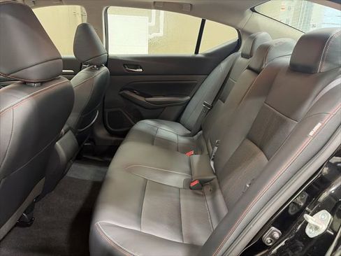 Used 2023 Nissan Altima 2.5 SR w/ SR Premium Package AWD/4WD image 13