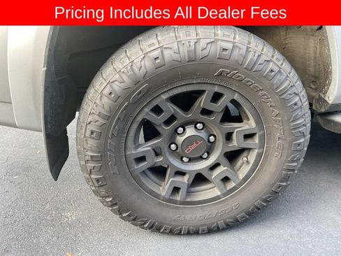 Used 2023 Toyota 4Runner TRD Off-Road Premium w/ Moonroof Package AWD/4WD image 9