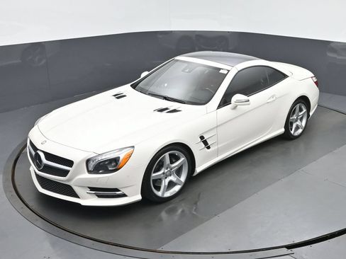 Used 2016 Mercedes-Benz SL 550 image 28
