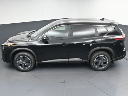 New 2026 Nissan Rogue SV image 37