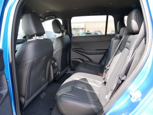 New 2026 Jeep Cherokee Limited image 8