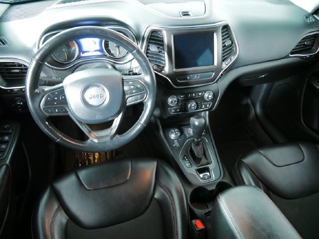 Used 2020 Jeep Cherokee Trailhawk w/ Comfort/Convenience Group AWD/4WD image 4