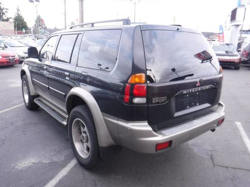 Used 2001 Mitsubishi Montero Sport XLS image 3
