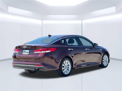 Used 2018 Kia Optima LX w/ 17" Alloy Wheels Package FWD image 5