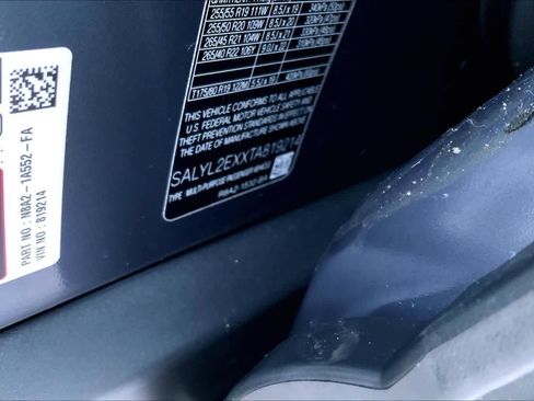 Certified 2026 Land Rover Range Rover Velar Dynamic SE image 31