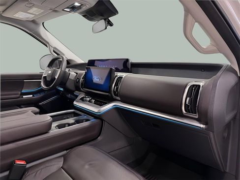 New 2025 Ford Expedition Platinum w/ Platinum Ultimate Package image 30