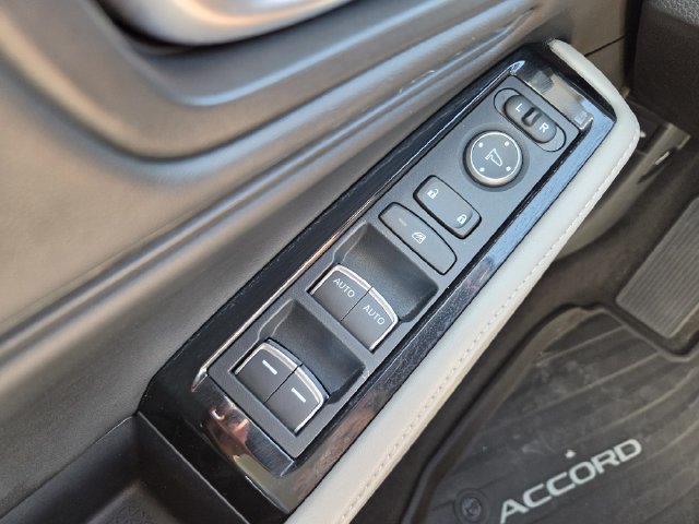 Used 2025 Honda Accord Touring image 25