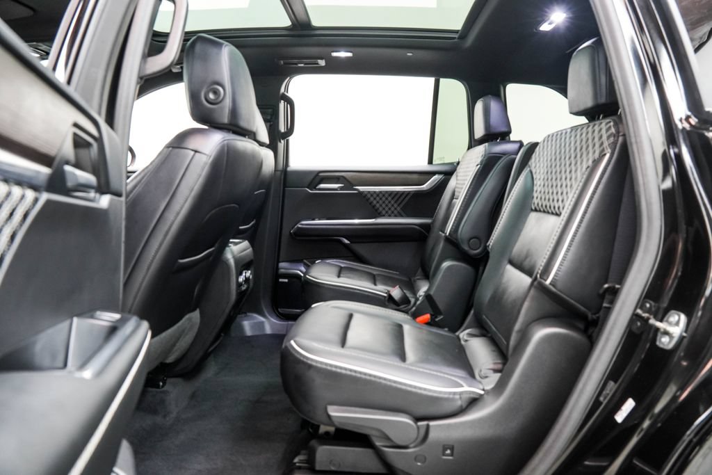 Used 2024 GMC Acadia Denali w/ LPO, Floor Liner Package AWD/4WD image 18