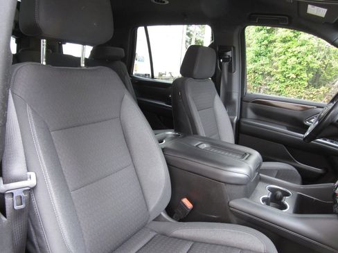 Used 2022 GMC Yukon SLE AWD/4WD image 19