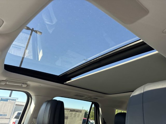 New 2027 Lincoln Navigator Reserve AWD/4WD image 24