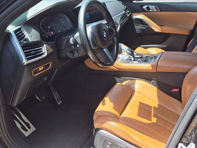 Used 2022 BMW X6 xDrive40i w/ M Sport Package AWD/4WD image 12